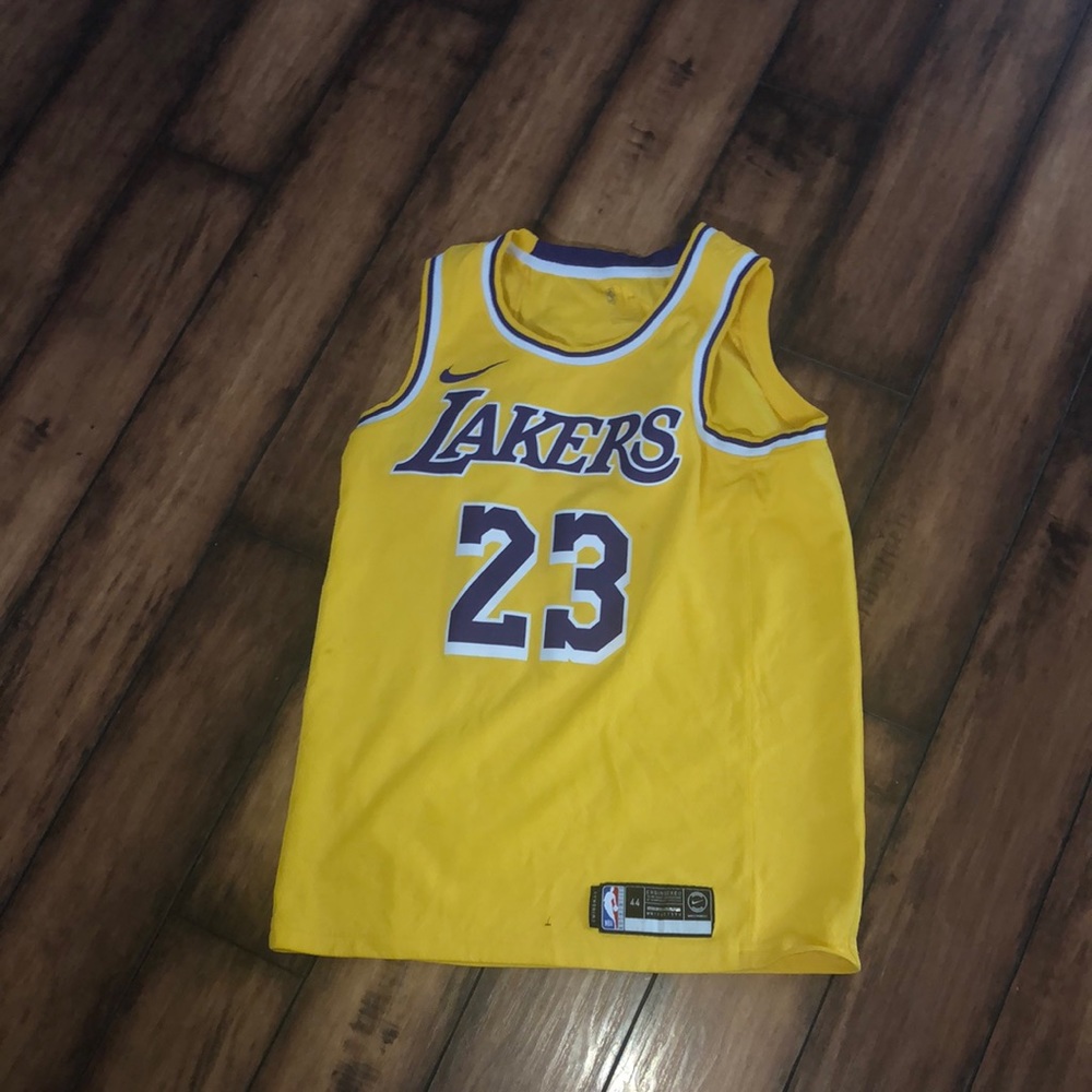 Los Angles Lakers LeBron James jersey
